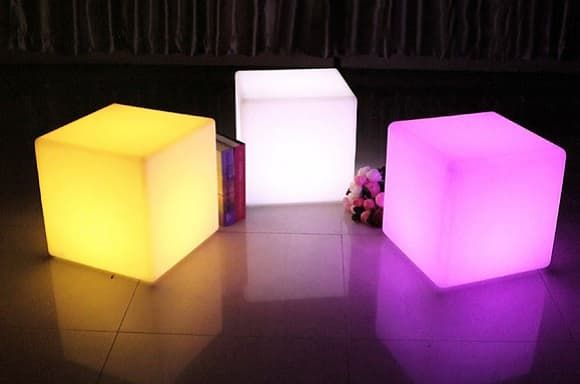 Светильник куб 50 см, разноцветный, от сети 220V